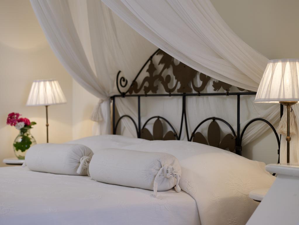 Villa Marandi Luxury Suites Stelida  Rom bilde